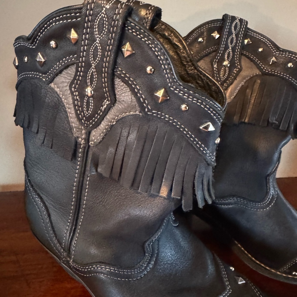 Women’s Leather Black Fringe Western Ankle Boots by Rocking Country - Picture 2 of 10